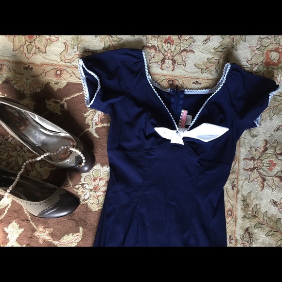 Sexy Pinup Girl Navy Blue Wiggle Dress (M) - Picture 4 of 7